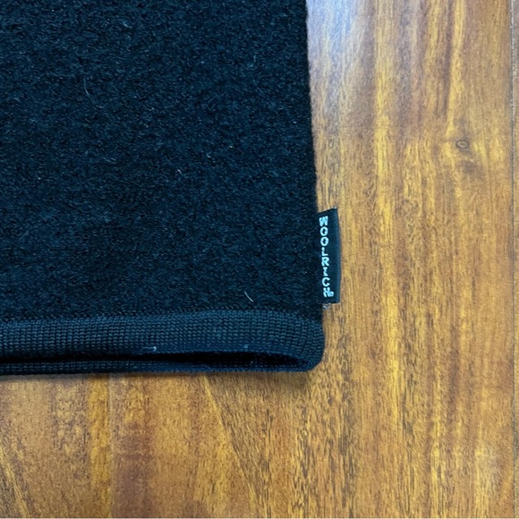 Woolrich Women’s Black Wool Zipup Vest size large - Picture 6 of 10